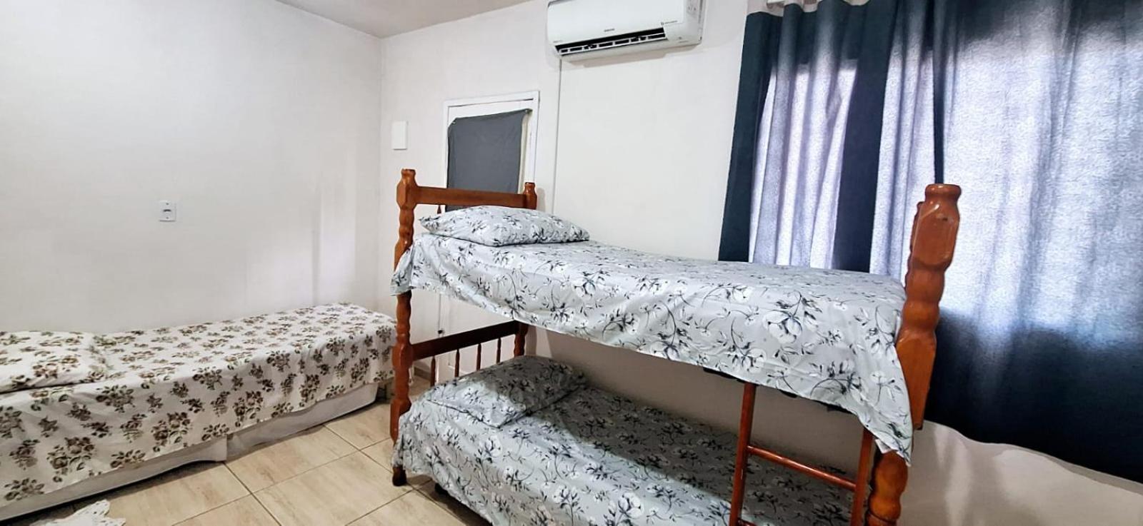 Kitnet S1 Em Torres-Rs - Na Mais Bela Praia Gaucha - Cozinha - Banheiro - Ar Condicionado - Tv E Wi-Fi - Estacionamento - Anfitria Superhost No Bnb 外观 照片